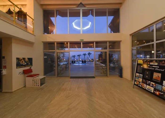 Anitas Hotel Konaklı