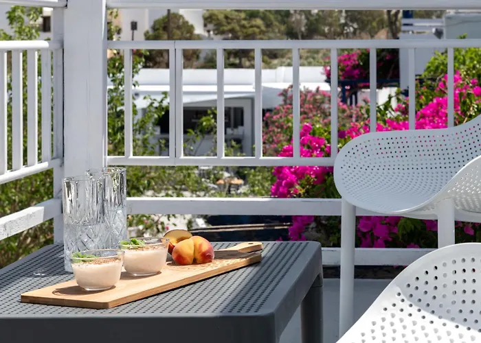 Rivari Santorini Hotel Kamári