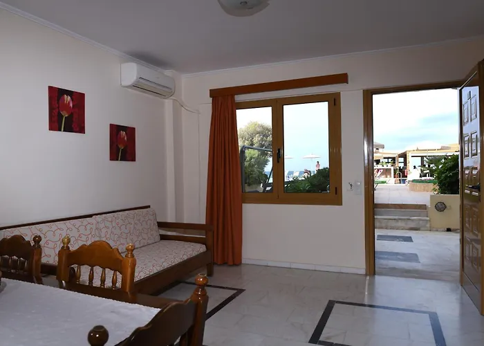 Esperides Beach Hotel Apartments Stalós