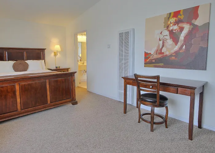 San Simeon Lodge
