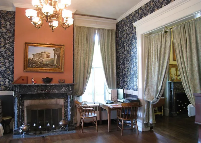 Allegheny Street Bed & Breakfast