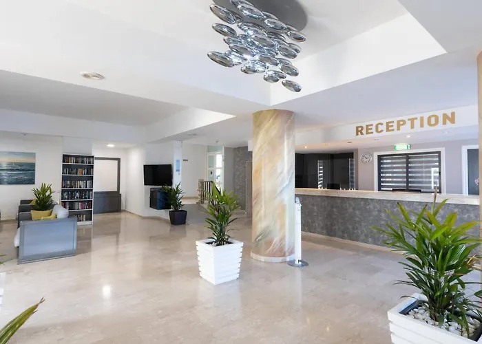 Vrissaki Hotel Apartments Protaras