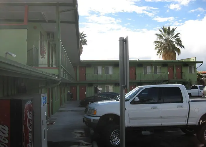 Sunshine Motel