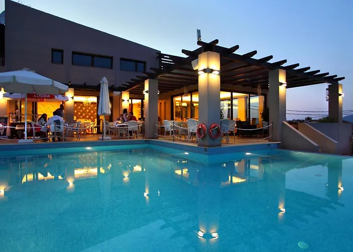 Hotel Tesoro Nikiana