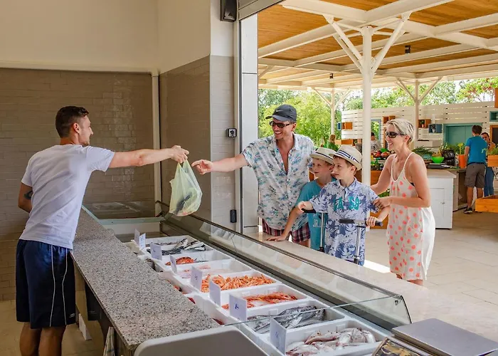 Valamar Camping Lanterna Tar-Vabriga