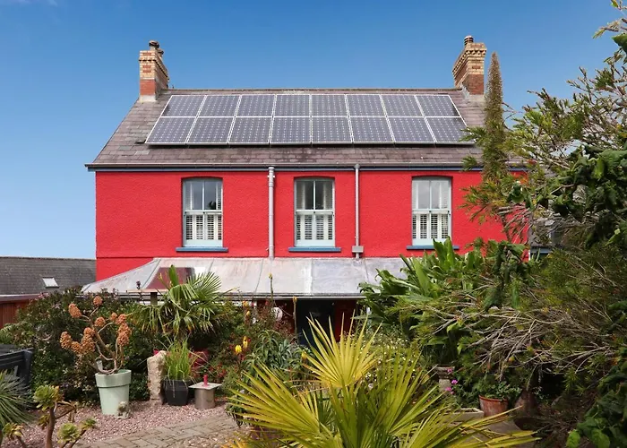 Western House Llangennith