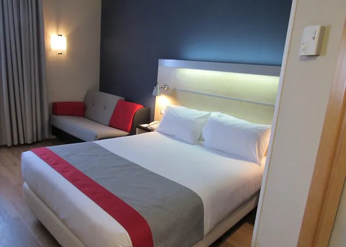Holiday Inn Express Barcelona - Montmelo By Ihg Granollers