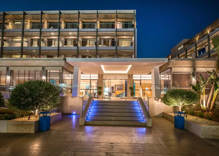 I Resort Beach Hotel & Spa (Adults Only)