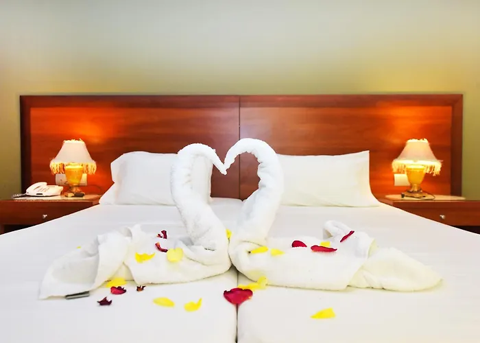 Esmeralda Hotel Kremastí
