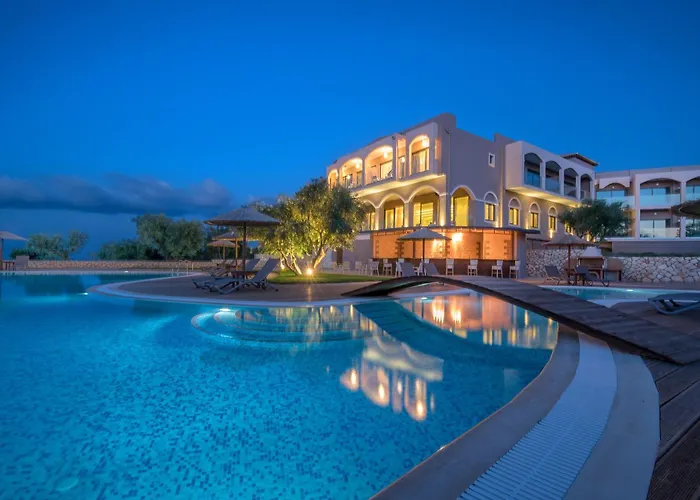 Elegance Luxury Executive Suites - Adults Only Tragaki