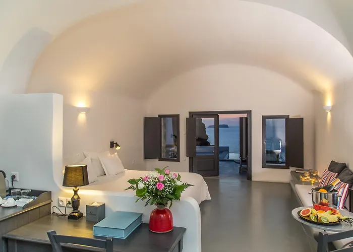 Grand Ambassador Santorini Hotel (Adults Only) Akrotírion