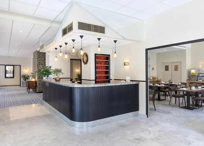 Hôtel Locarno Nice