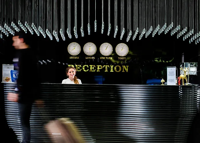 Demonti Hotel
