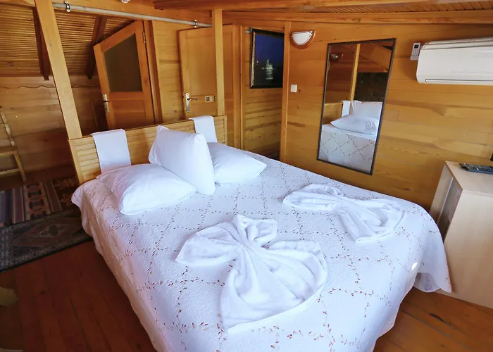 Le Safran Suite Hotel