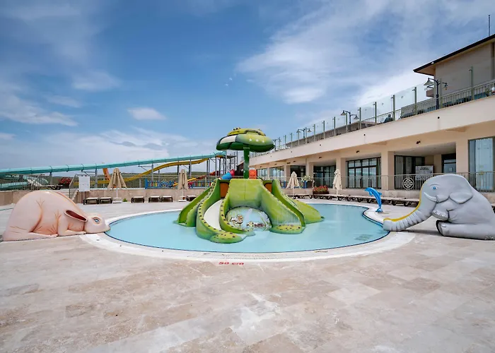 Royal Teos Thermal Resort Clinic & Spa - Halal Hotel
