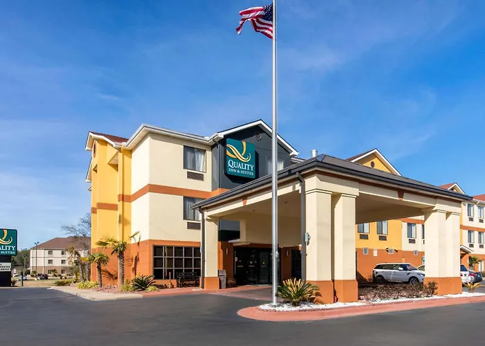 Quality Inn & Suites Montgomery East Carmichael Rd