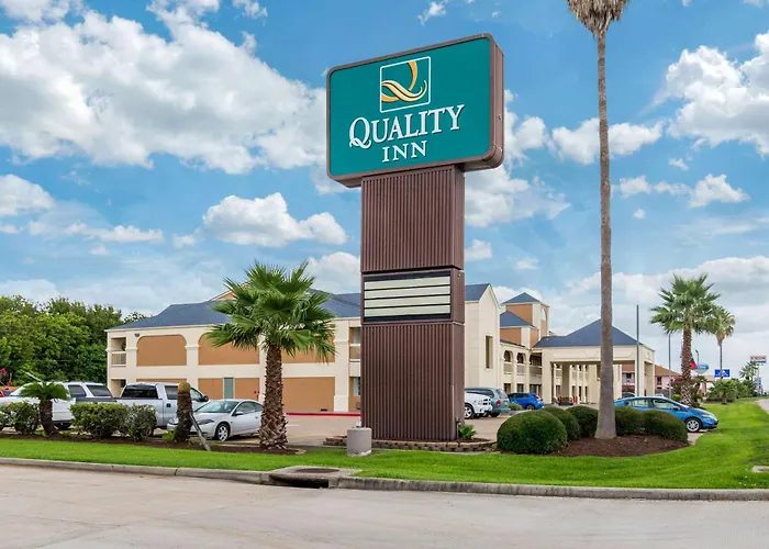 Quality Inn Clute Freeport