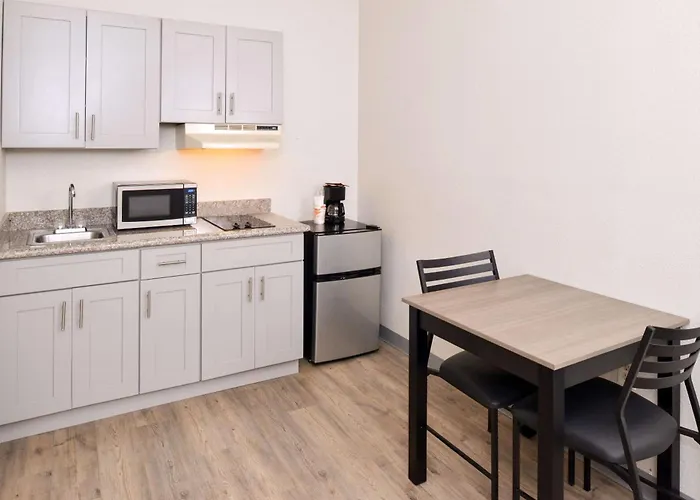Econo Lodge Inn & Suites Near Sabine Pass