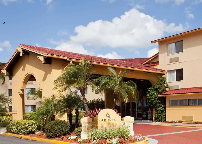 La Quinta By Wyndham St. Pete-Clearwater Airport Hotel