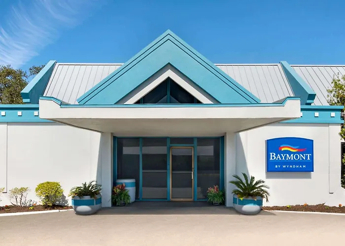 Baymont By Wyndham Intl Speedway I-95 Daytona Beach