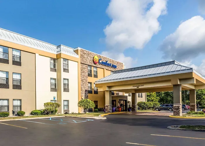Comfort Inn Wings Stadium
