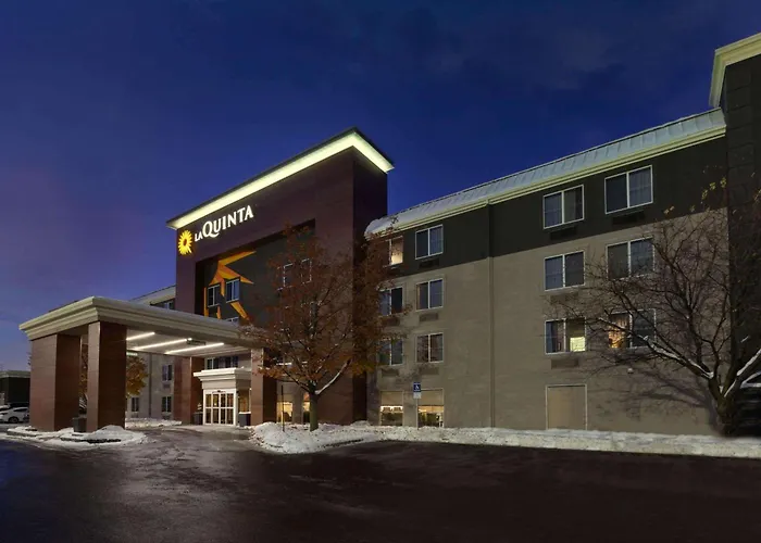 La Quinta By Wyndham Detroit Utica