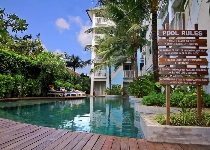 Bliss Surfer Hotel Legian