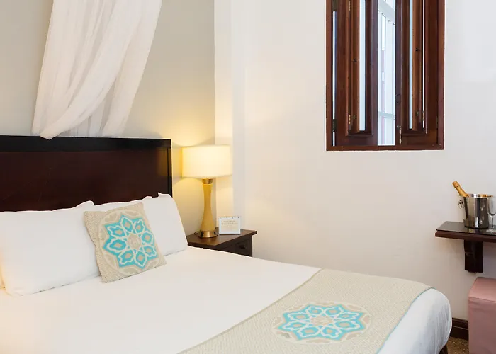 CasaBlanca Hotel