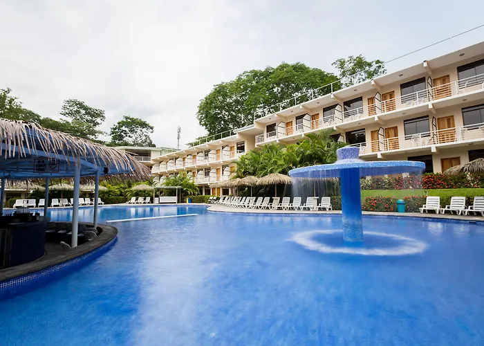 Hotel Arenas En Punta Leona