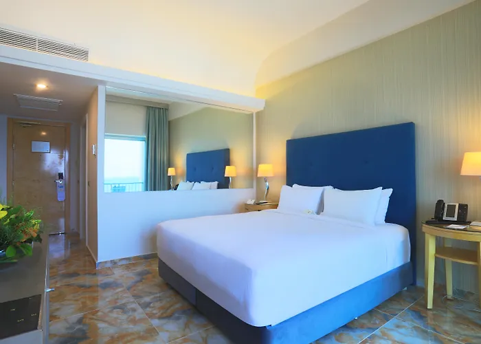 Riviera Hotel And Beach Lounge, Beiroet