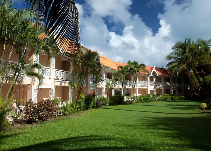 Coco Reef Resort & Spa Crown Point