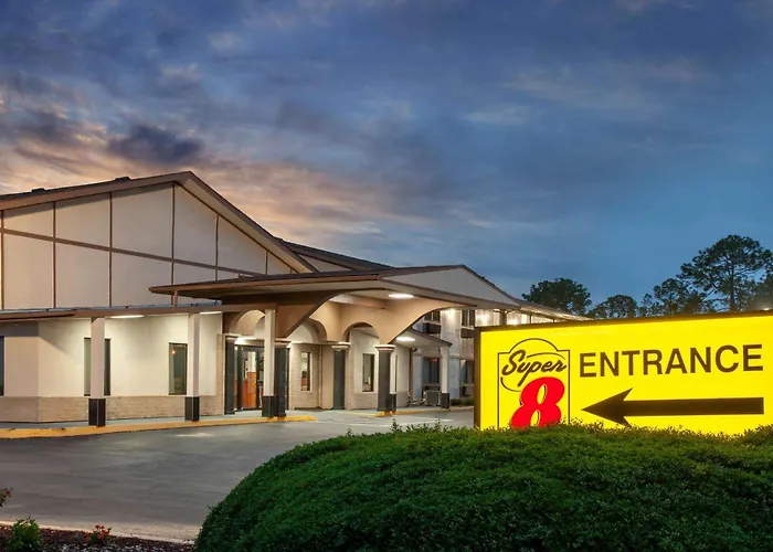 Super 8 By Wyndham Waycross Ga