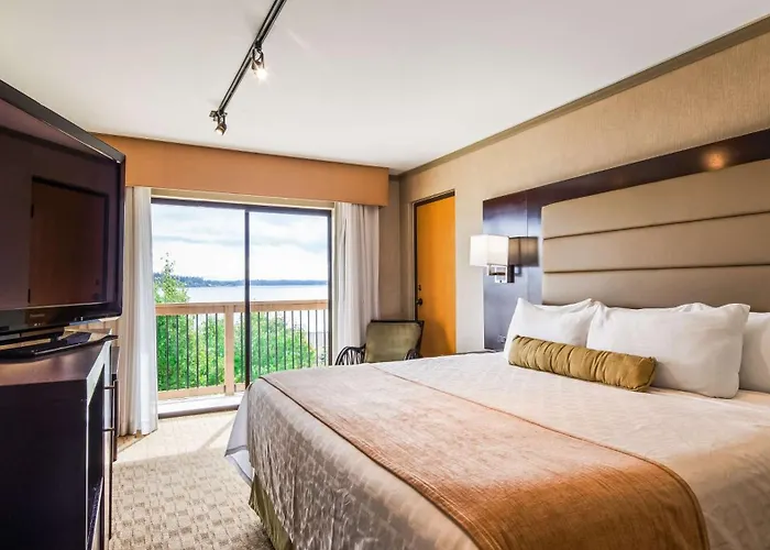Best Western Plus Silverdale Beach Hotel