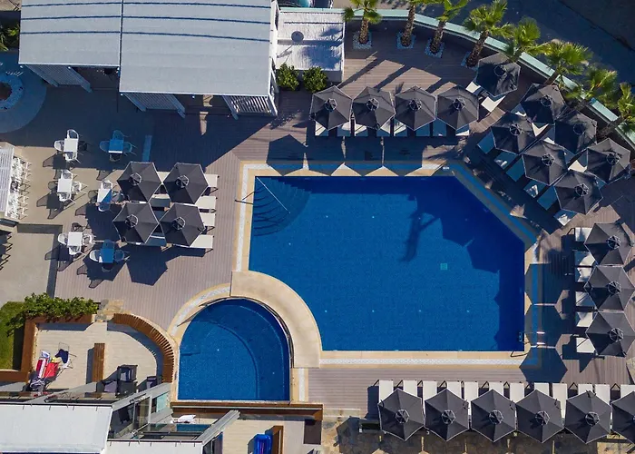 Dionysos Hotel & Suites Hanioti