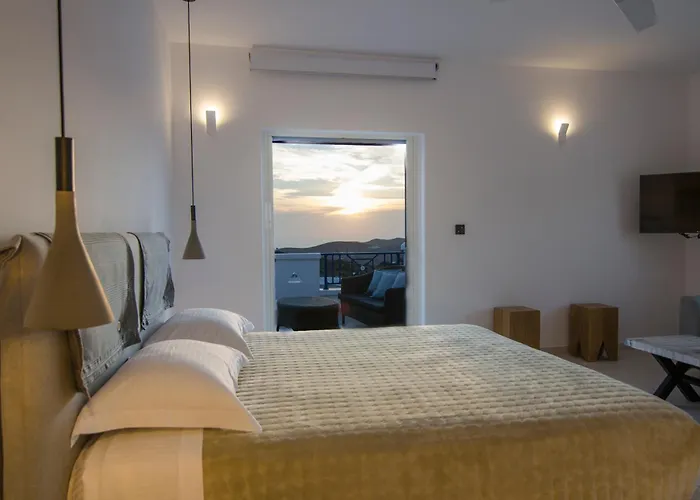 Lofos Village Chora
