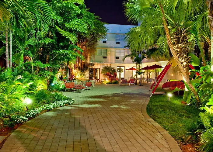 Dorchester Hotel&Suites