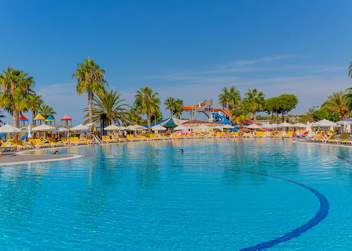 Justiniano Park Conti Hotel Okurcalar
