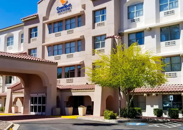Comfort Inn & Suites Tempe Phoenix Sky Harbor Airport