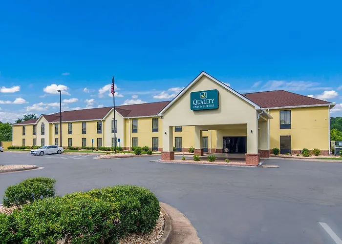 Quality Inn & Suites Canton, Ga