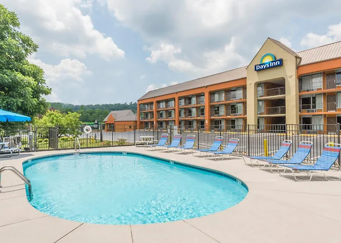 Days Inn By Wyndham Knoxville East
