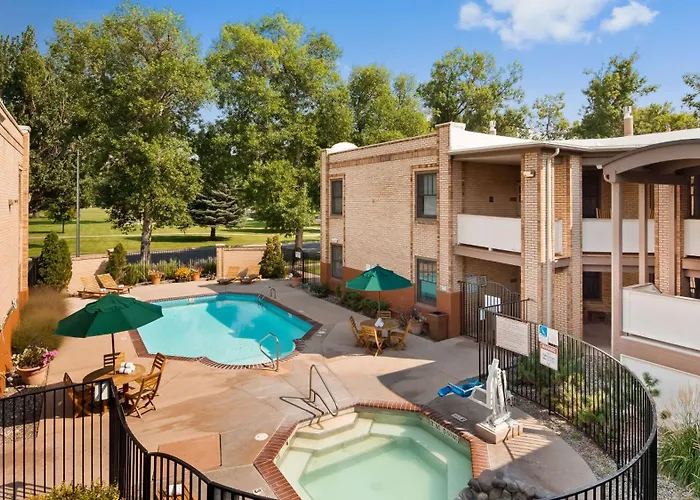 Best Western Plus Plaza Hotel