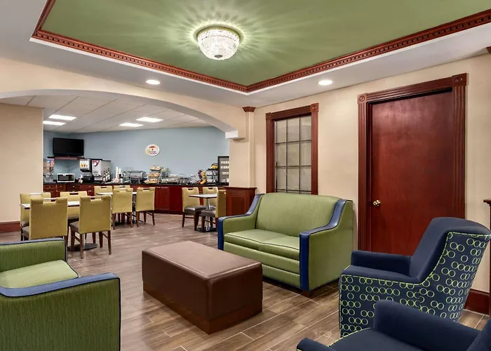 Super 8 By Wyndham West Greenwich/Providence