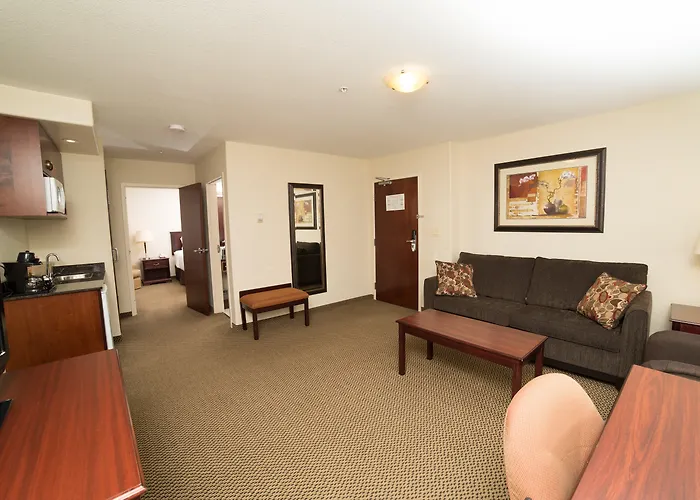 Holiday Inn & Suites Lloydminster By Ihg