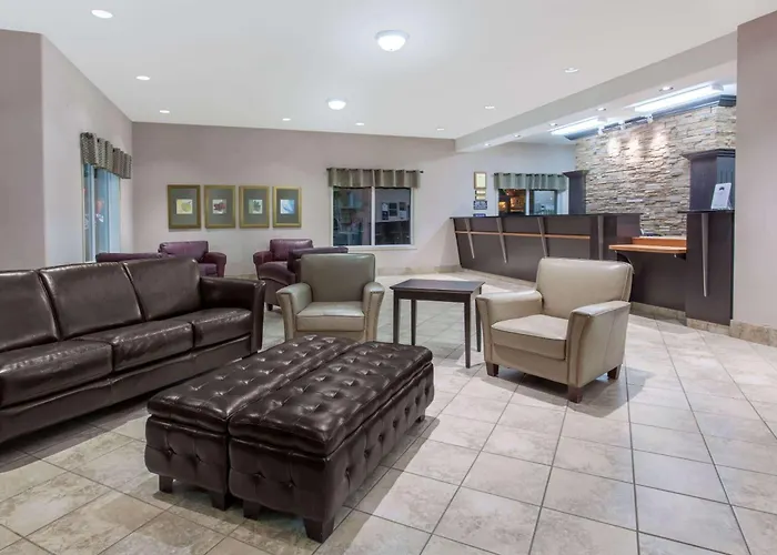 Ramada By Wyndham Brooks