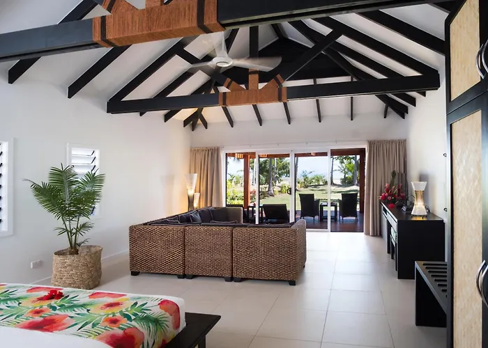 Lomani Island Resort & Spa (Adults Only) Malololailai