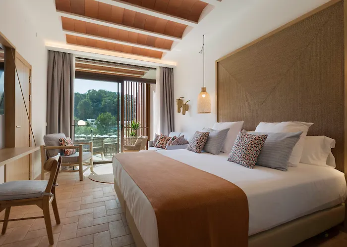 Cala San Miguel Ibiza Resort, Adults Only, Curio Collection By Hilton Port de Sant Miguel