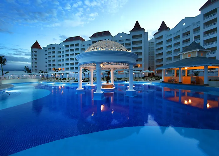 Bahia Principe Escape Runaway Bay (Adults Only)
