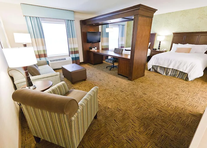 Hampton Inn & Suites