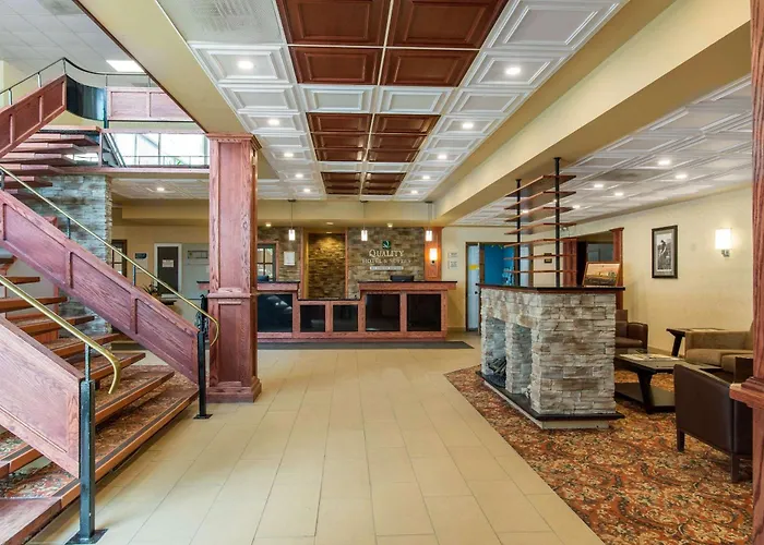 Quality Hotel & Suites