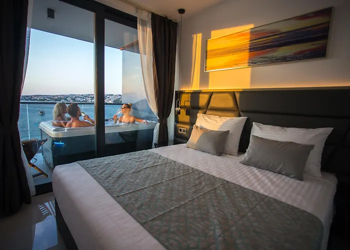 Hotel Liberty Plaza Novalja